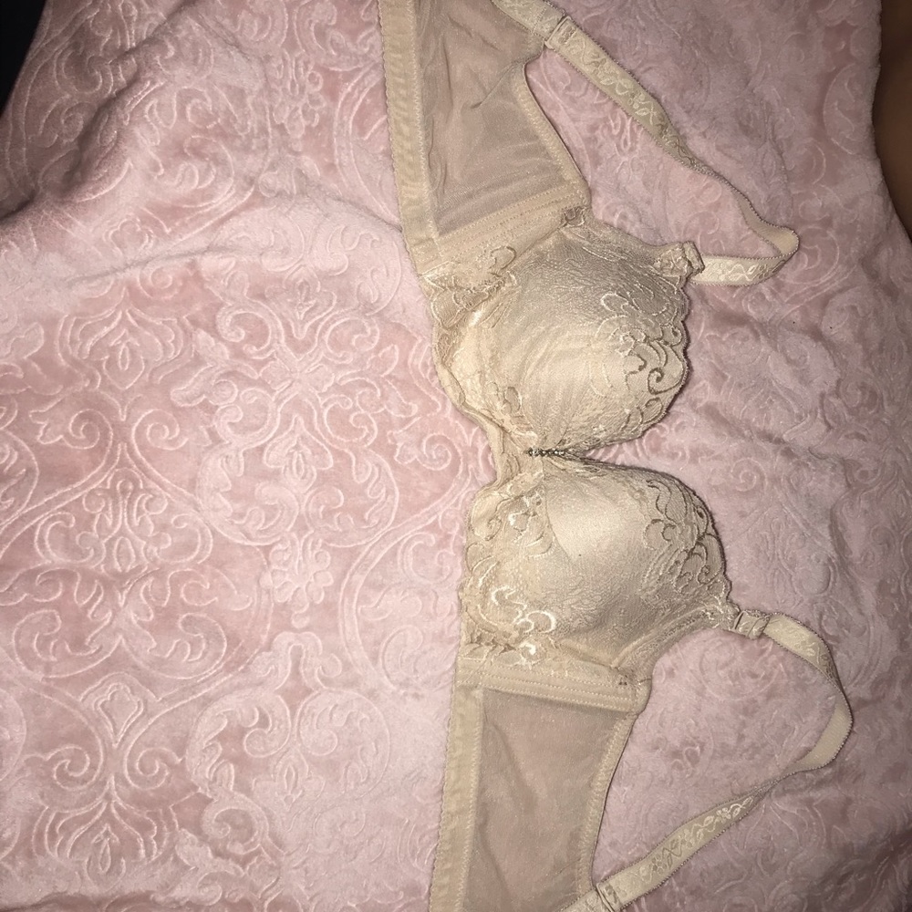 Women’s brand new push up bra